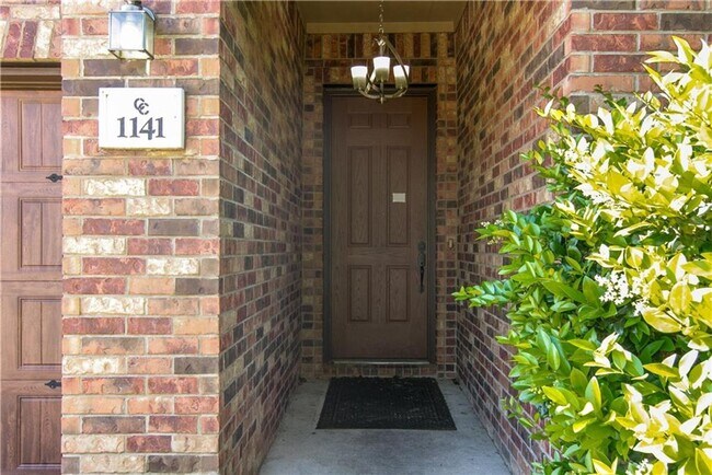 Building Photo - Crystal Crossing in Leander at its Finest!