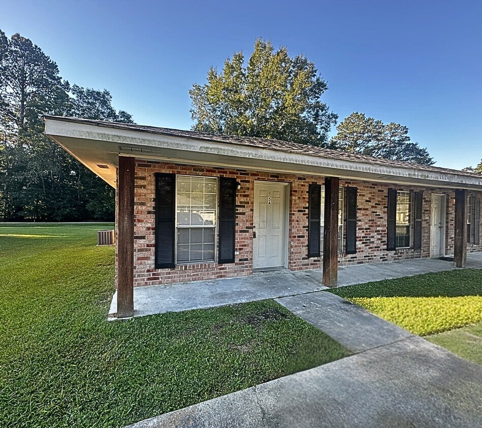 Foto principal - 111 Mallard Dr