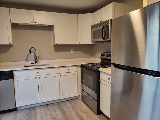 Building Photo - 740 Wheatland Cir