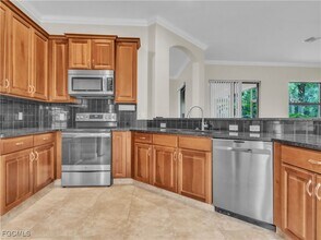 Building Photo - 12723 Kentwood Ave