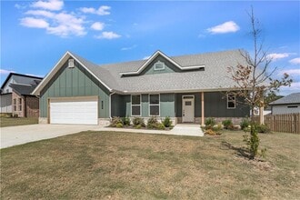 Building Photo - 1312 Bunker Dr