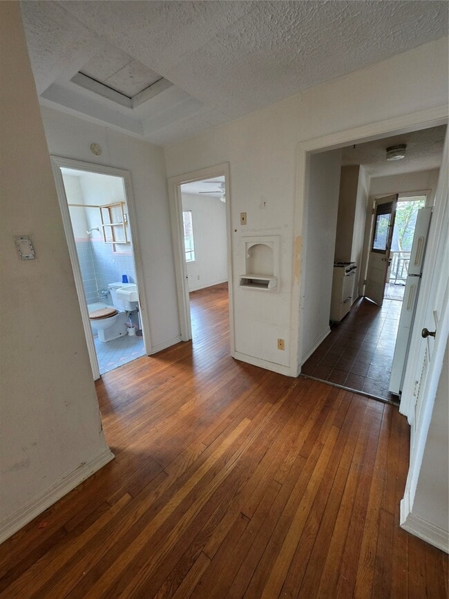Foto del edificio - 3817 S Shepherd Dr