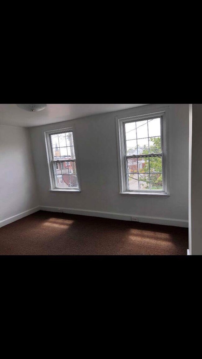 Foto del edificio - 1319 Chestnut St