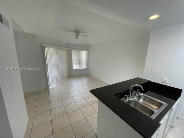 Building Photo - 4783 Via Palm Lakes