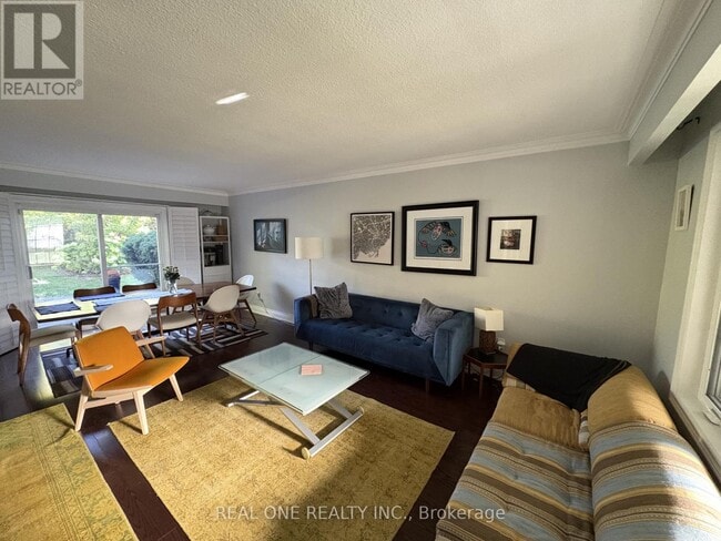 Building Photo - 2043 Waters Edge Dr