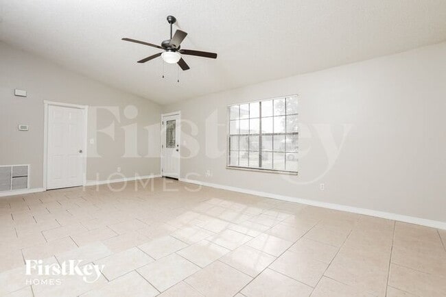 Building Photo - 1689 Cedro Ave