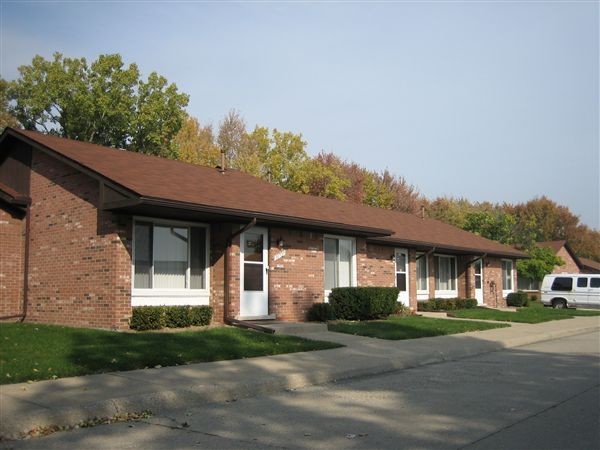 Building Photo - 31681 Hoover Rd
