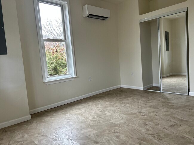 Foto del edificio - 1825 N 3rd St