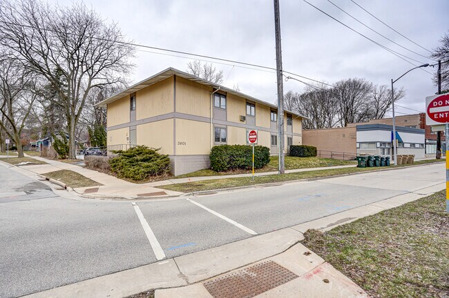 Foto del edificio - 2601 University Ave