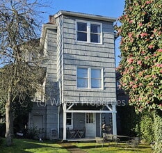 Building Photo - 501 N E St