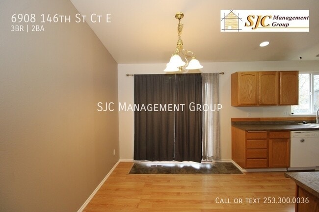 Building Photo - Split Level home in South Hill for rent