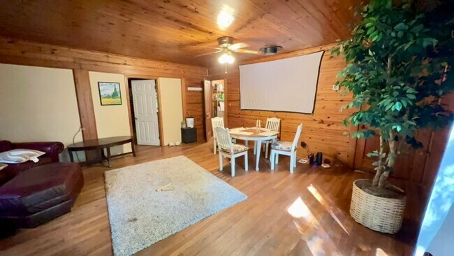 Foto del edificio - 540 Chase Park Rd