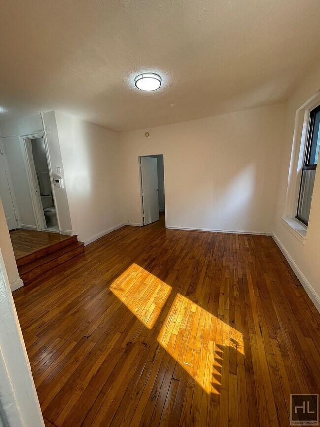 Foto del edificio - E 58TH ST