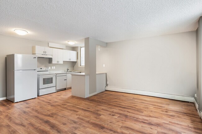 Photo du bâtiment - 1337-1313 13 Ave SW