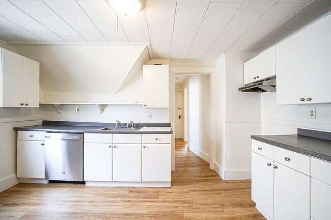 Foto del edificio - 83-85-85 Wilmont St