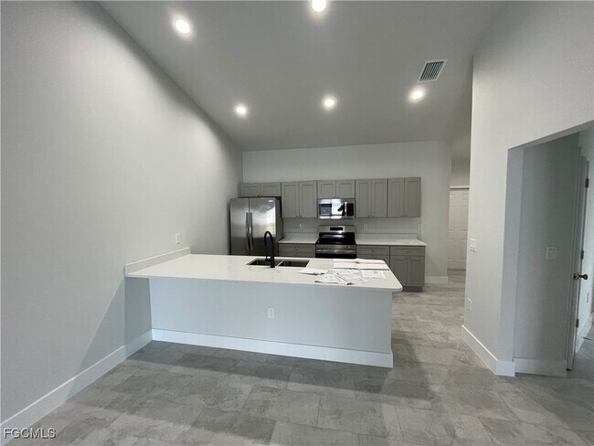 Foto del edificio - 1106 Andalusia Blvd