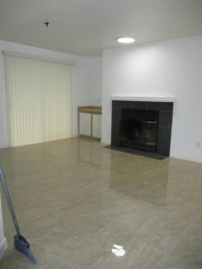Foto del edificio - 3 bedroom in Everett WA 98204