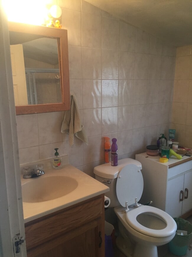 Foto del edificio - 904 Ackerman Ave