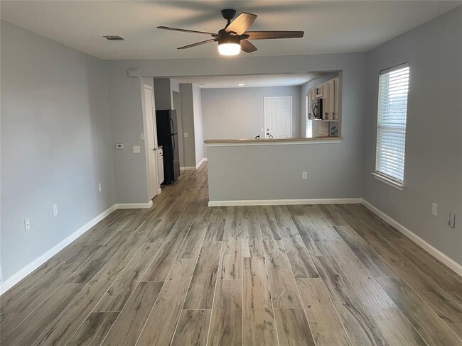 Building Photo - 3401 Sand Dunes Ave