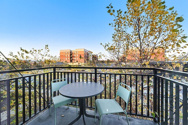 Building Photo - Metro 59 Apartments