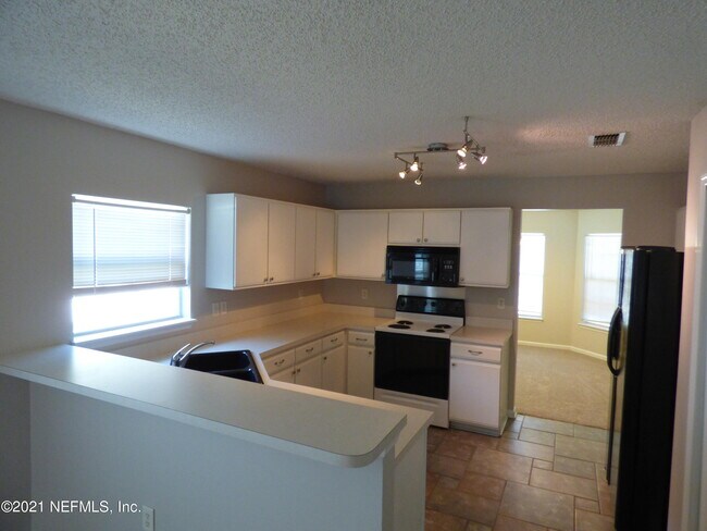 Building Photo - 13442 Ashford Wood Ct E