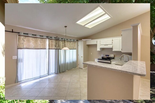 Building Photo - 3175 S Cascade Pl