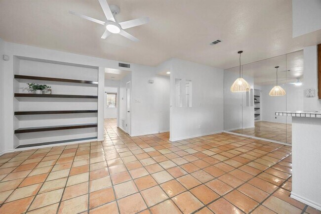 Building Photo - 8200 Neely Dr