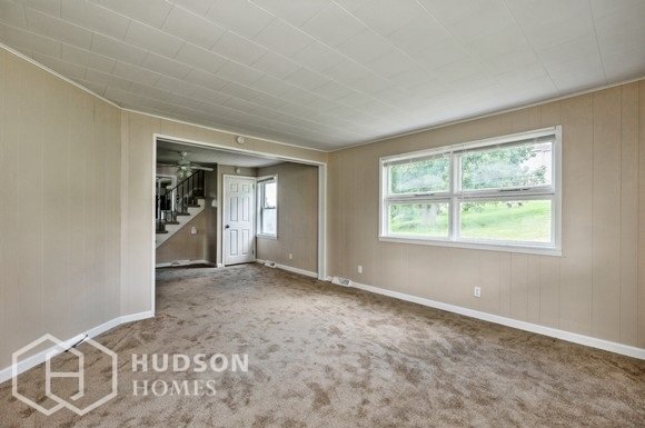 Building Photo - NOW AVAILABLE! - 9 Fairhill St, Burgettsto...