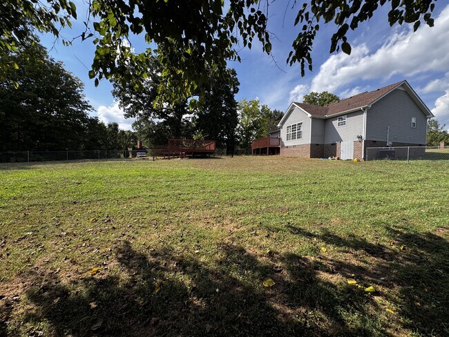 Building Photo - 4545 Lahr Rd