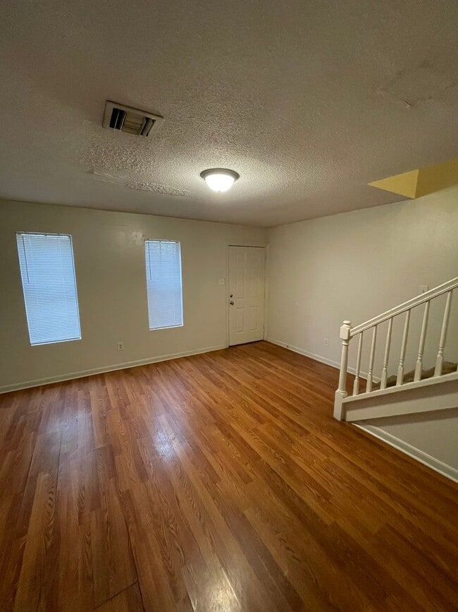 Building Photo - 200 Loire Ave