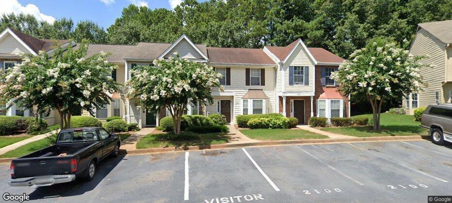 Building Photo - 2100 Fairways Ct