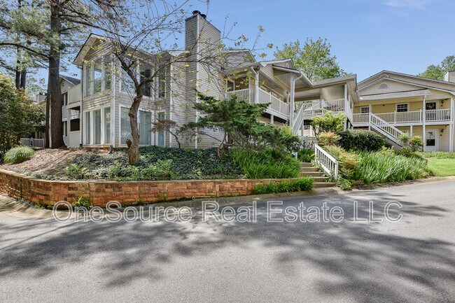 Foto del edificio - 1210 Augusta Dr