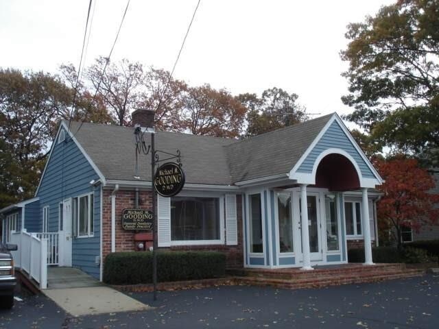 Primary Photo - 1422 Warwick Ave