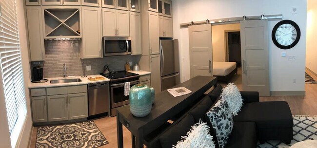 Foto del edificio - 13154 Ballantyne Corporate Pl