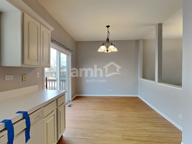 Foto del edificio - 2409 Courtyard Cir