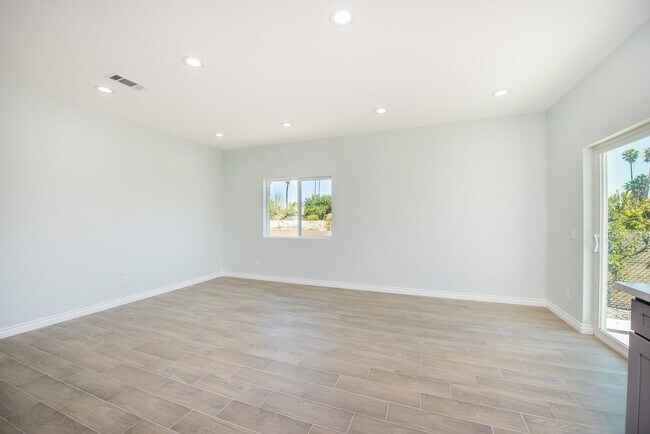 Foto del edificio - Brand New Home