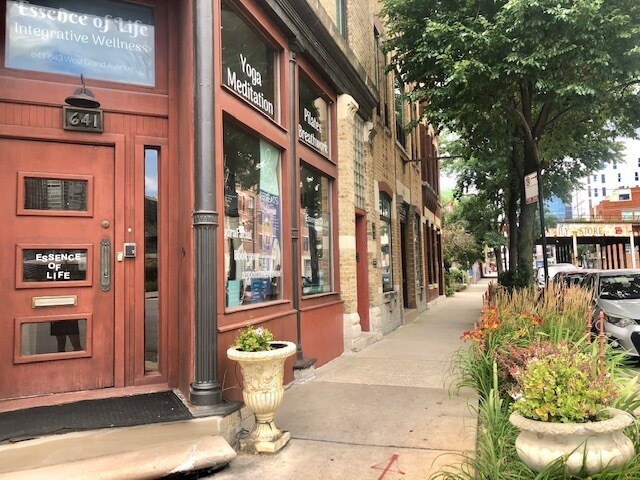 Primary Photo - 641 W Grand Ave