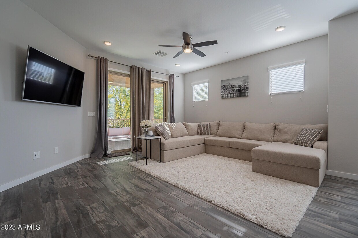 250 W Queen Creek Rd, Chandler, AZ 85248 Townhome Rentals in Chandler