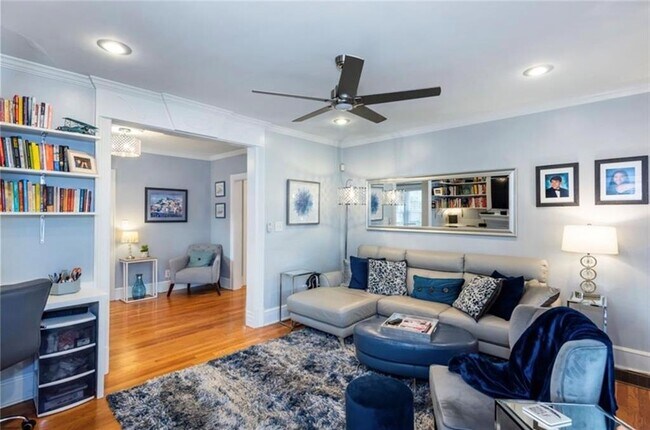 Foto del edificio - 1426 Clermont Ave