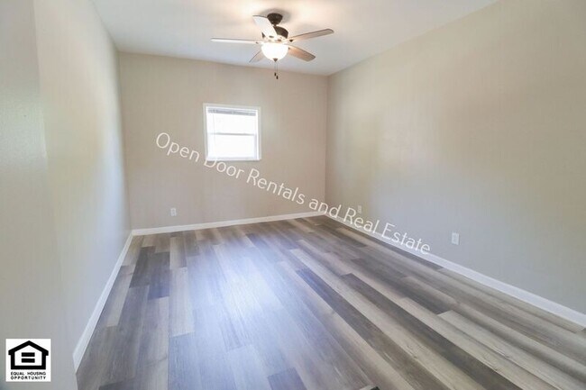 Foto del edificio - 317 W Masterson Ave