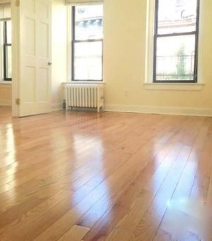 Foto del edificio - 280 E 78th St