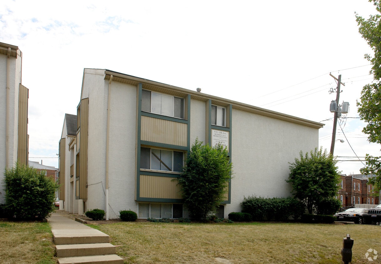 Building Photo - 31-35 E 12th Ave