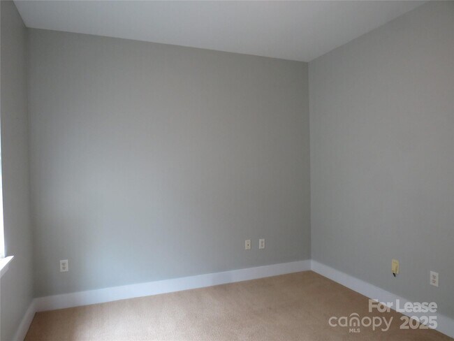 Foto del edificio - 416 N McDowell St