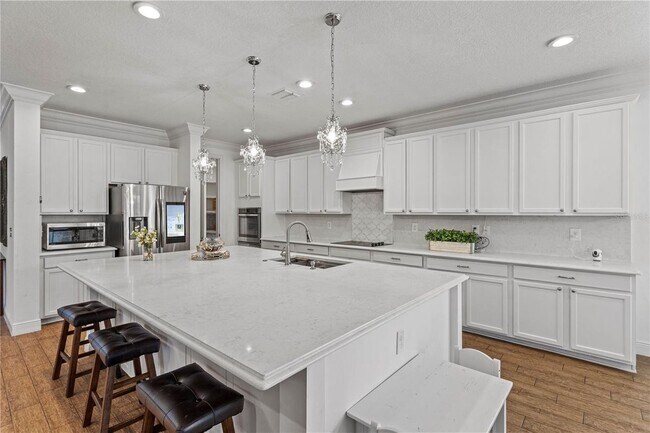 Building Photo - 8434 Chilton Dr