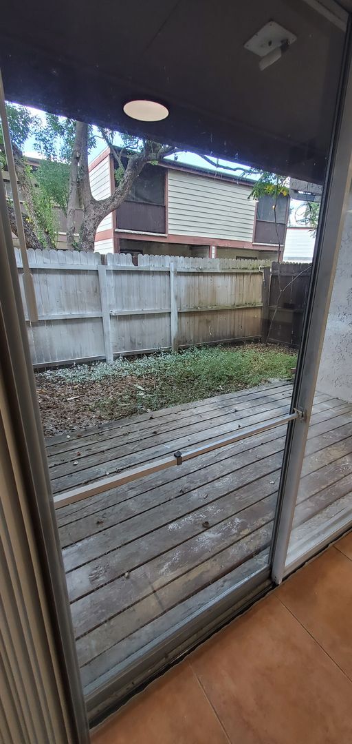 Photo - Spacious one bedroom near The Mall of Mill... Townhome