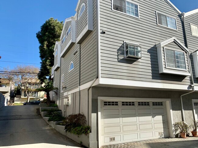 Building Photo - 121 S Lucia Ave