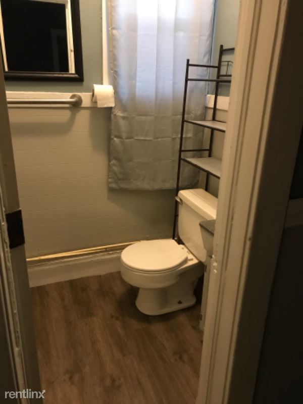 Foto del edificio - 4 br, 1 bath House - 322 South Main St