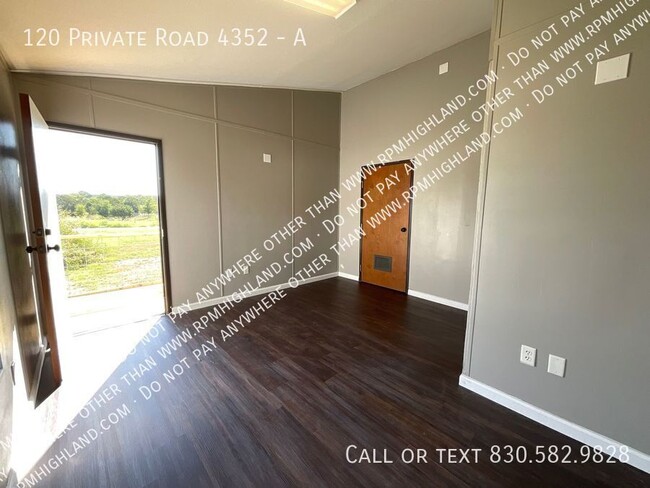 Foto del edificio - **MOVE IN SPECIAL- $99 FIRST MONTH RENT** ...