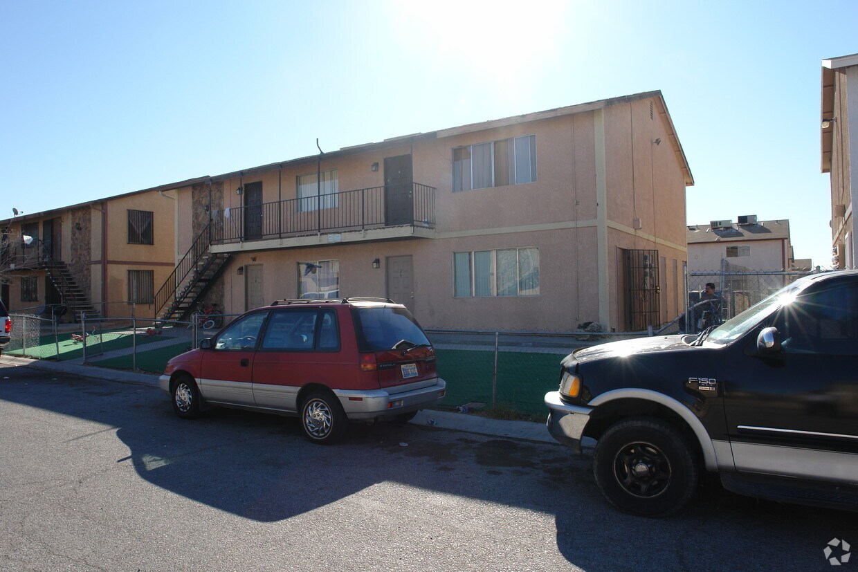 Building Photo - 4723 Thunderbolt Ave