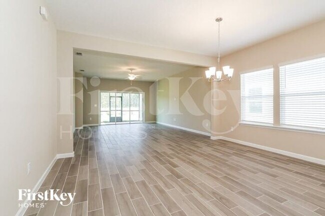 Foto del edificio - 219 Bloomfield Wy